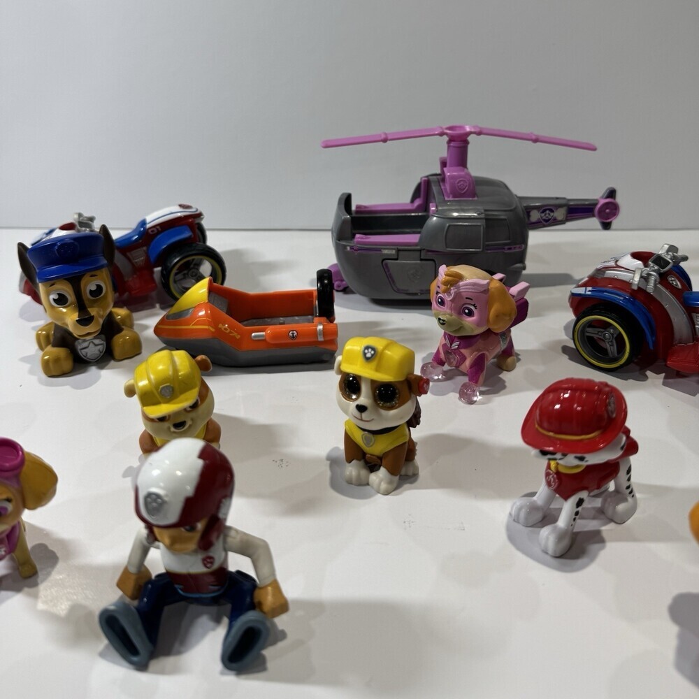 Paw Patrol Lot of 13 Figures Vehicles Toys Skye Ryder Marshall Rubble Spinmaster - Picture 6 of 8
